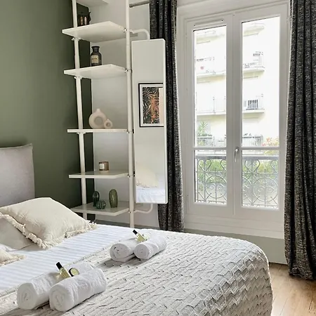 Appartement Eiffel Tower Stylish Retreat à Paris Extérieur photo