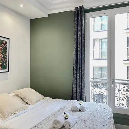 Appartement Eiffel Tower Stylish Retreat à Paris Extérieur photo
