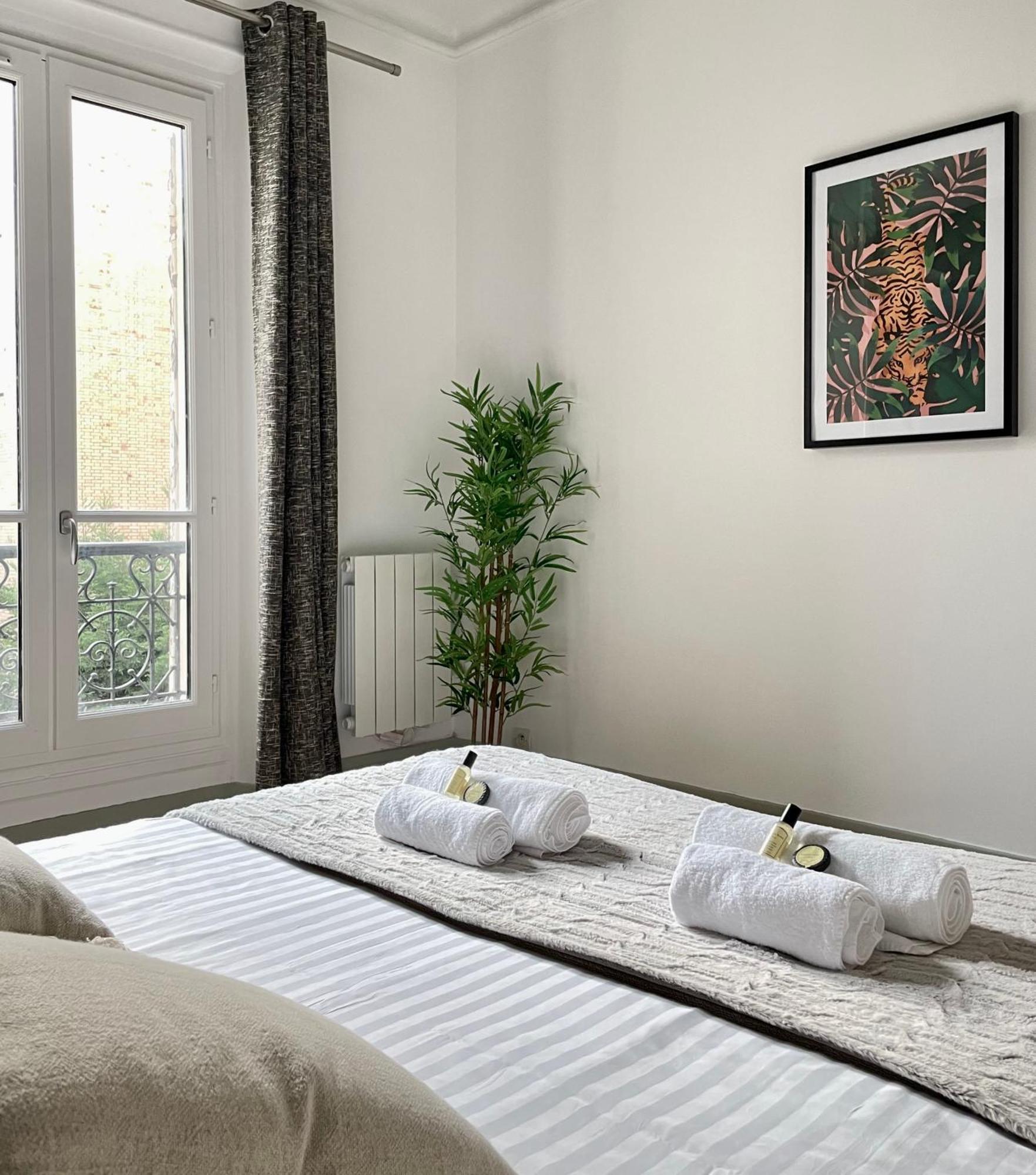 Eiffel Tower Stylish Retreat Appartement *